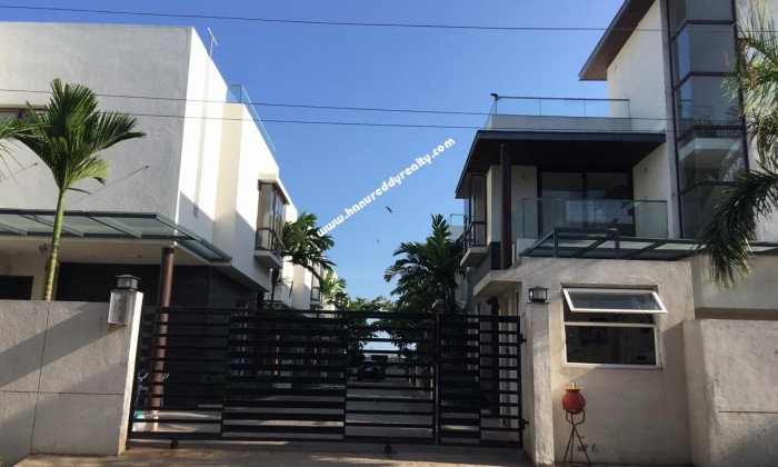 4 BHK Duplex House for Sale in Akkarai